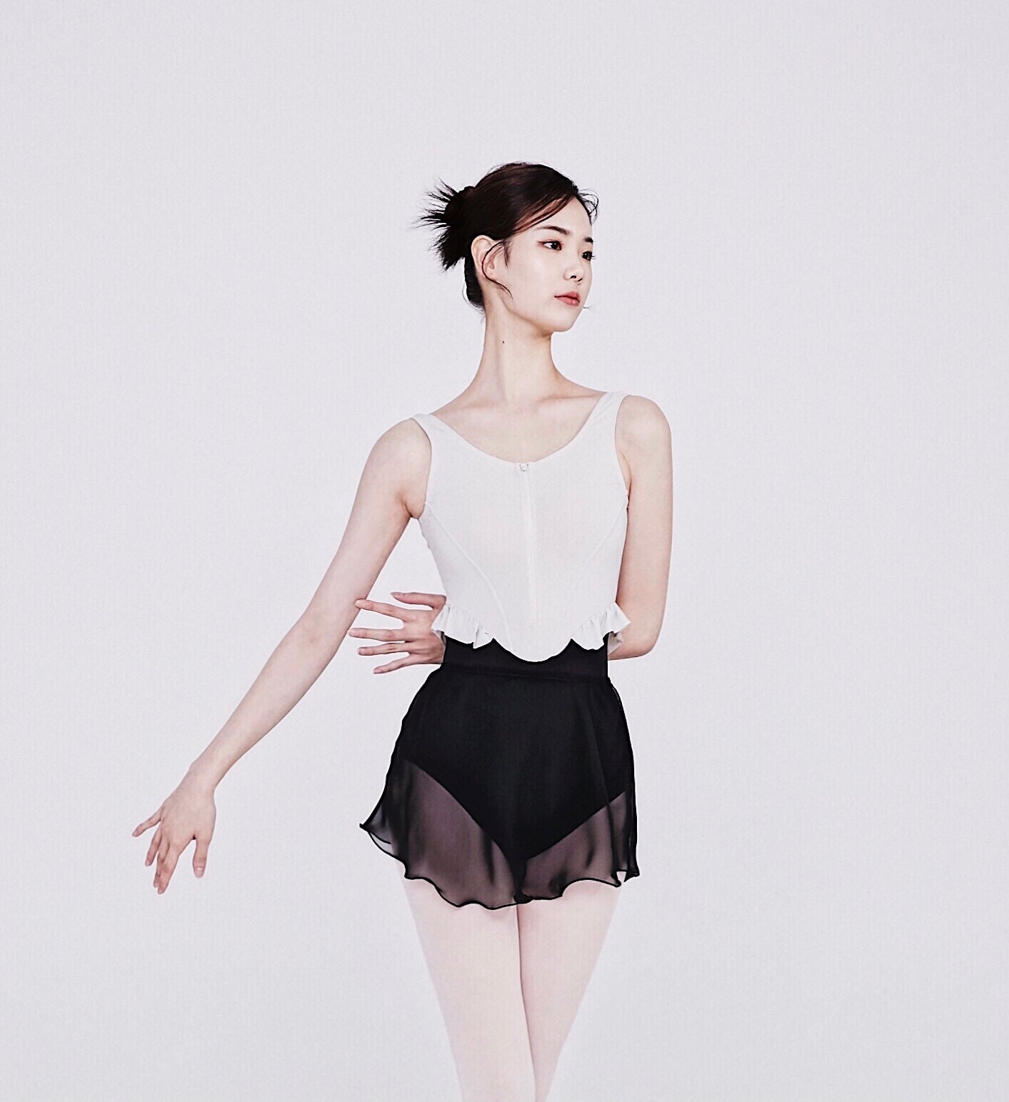 Noir-basic Skirt [Ode on Tutu]