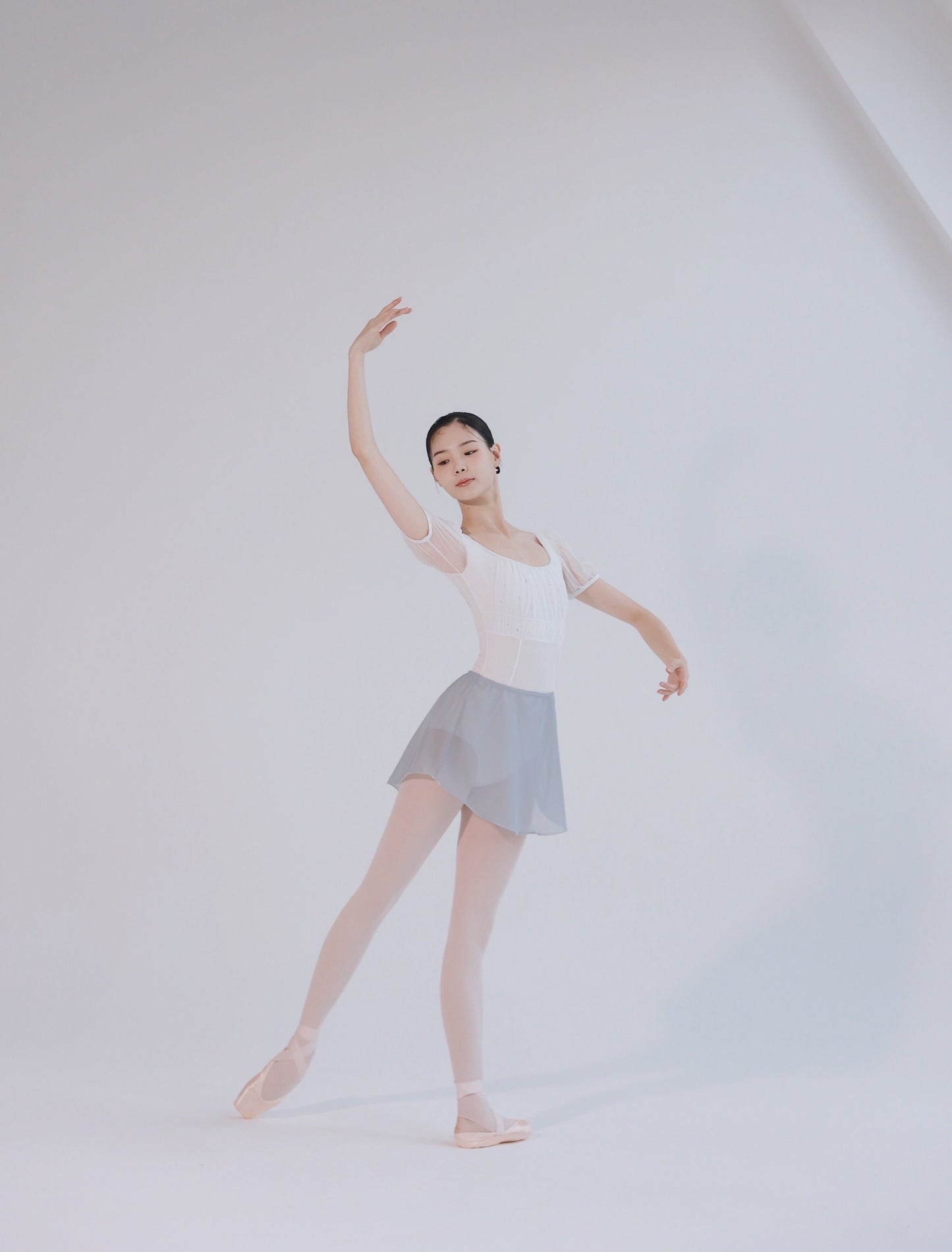 Daphne Leotard White [Ode on Tutu]