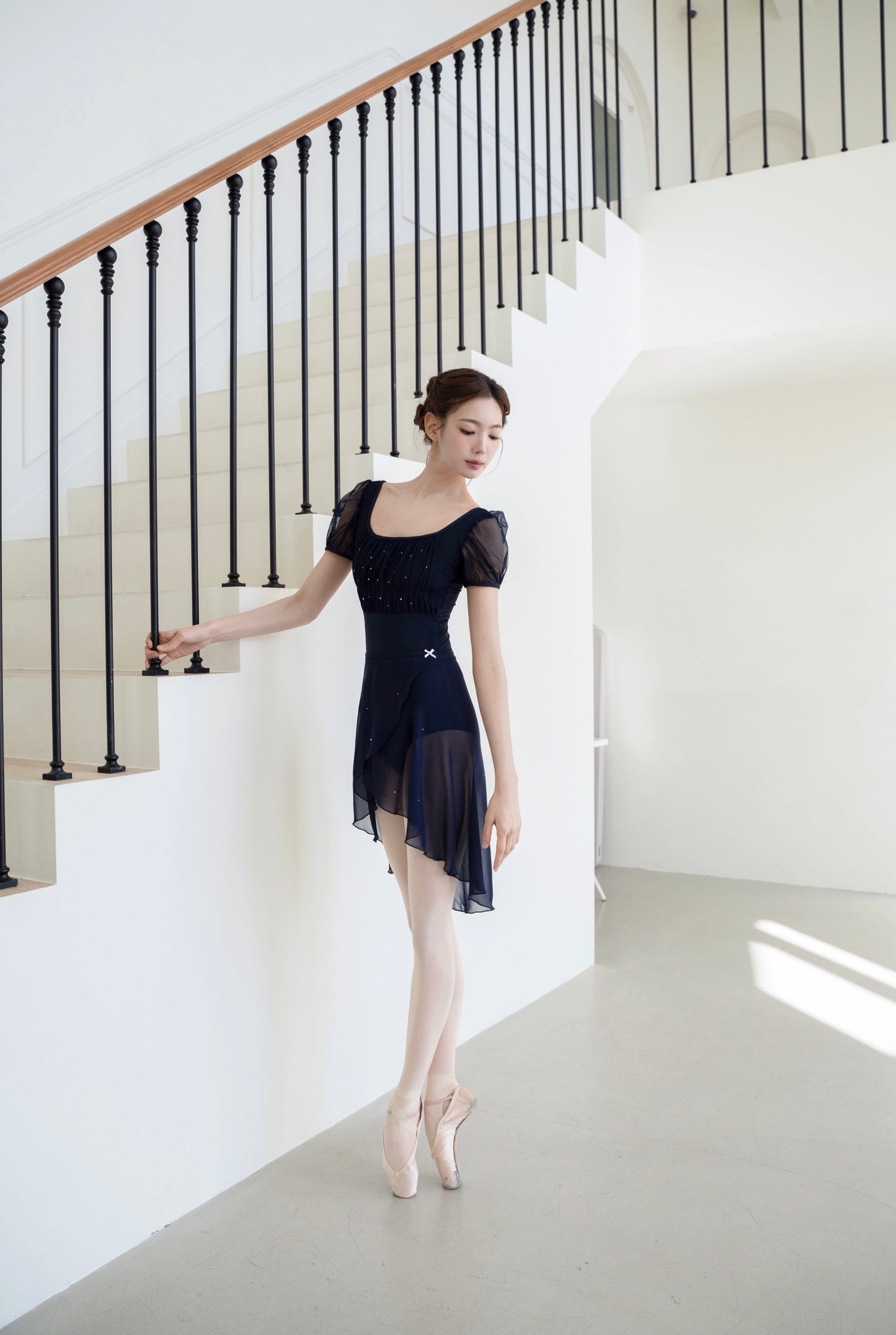 Daphne Leotard Navy [Ode on Tutu]