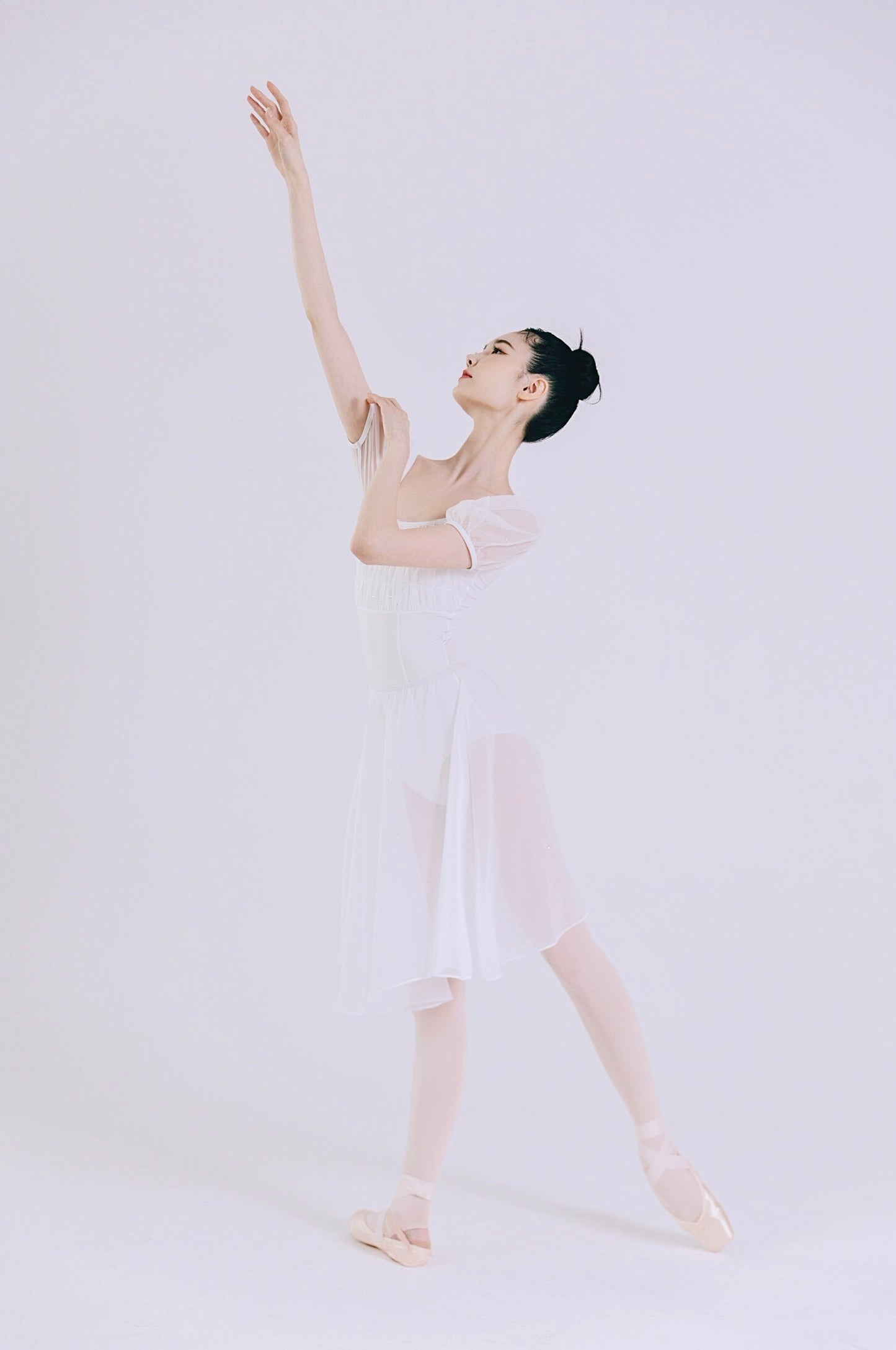 Daphne Leotard White [Ode on Tutu]