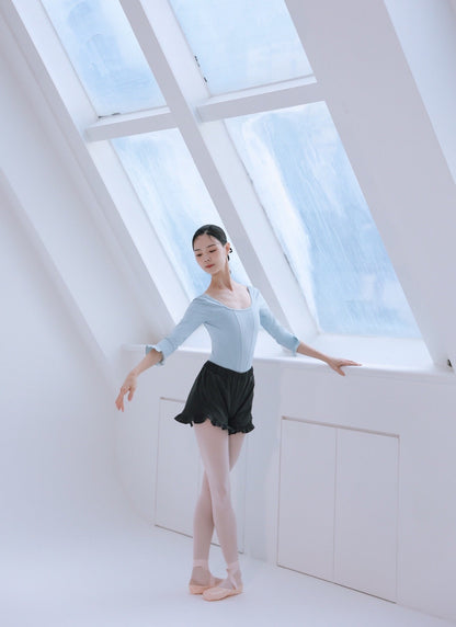 Jete Shorts Charcoal [Ode on Tutu]