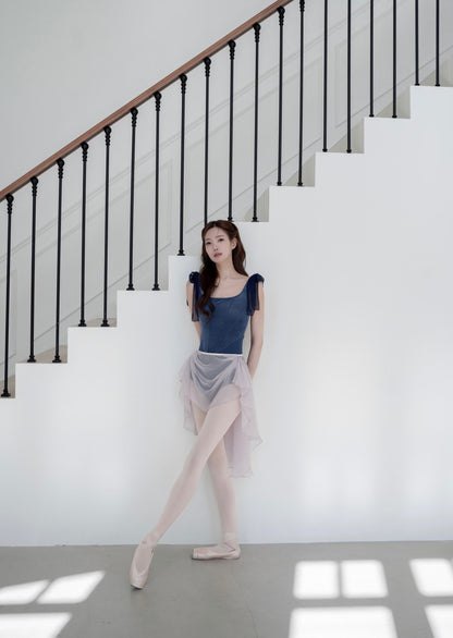 Lorraine Leotard [Ode on Tutu]