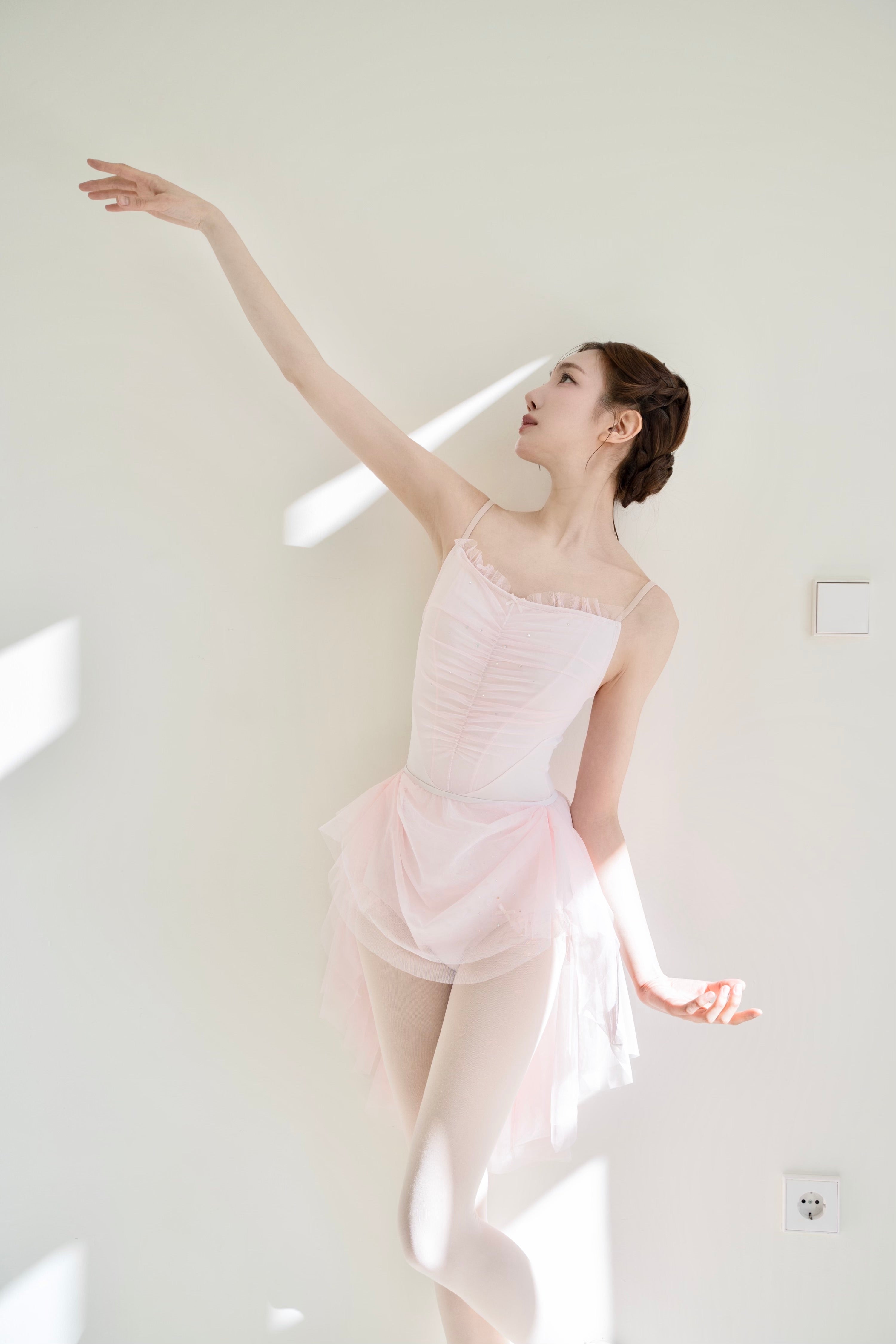 25 S/S – Ode on Tutu