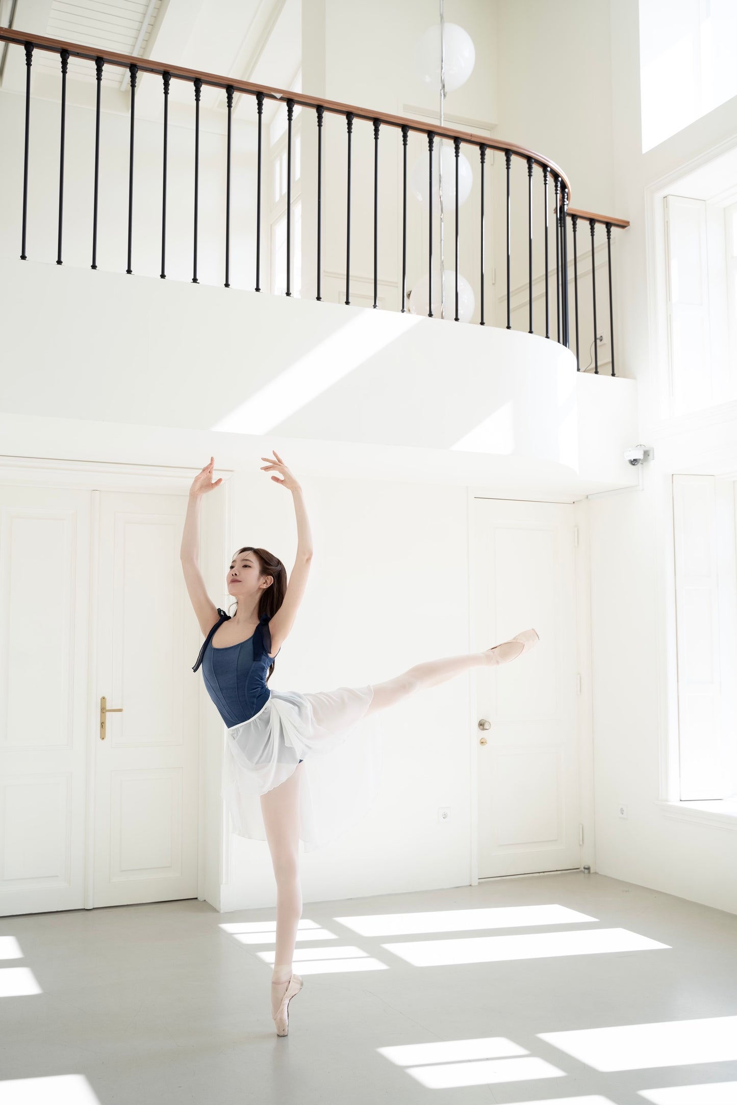Lorraine Leotard [Ode on Tutu]
