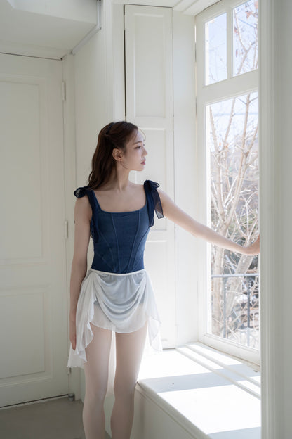 Lorraine Leotard [Ode on Tutu]