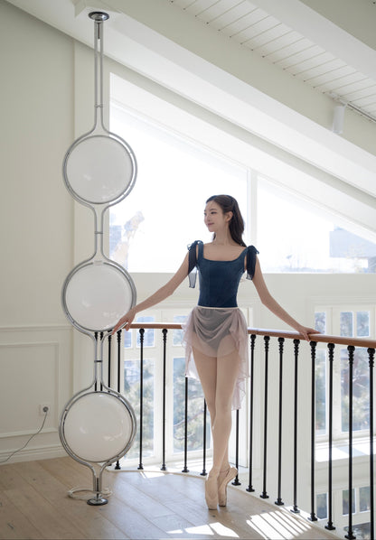 Lorraine Leotard [Ode on Tutu]