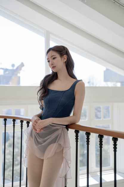 Lorraine Leotard [Ode on Tutu]