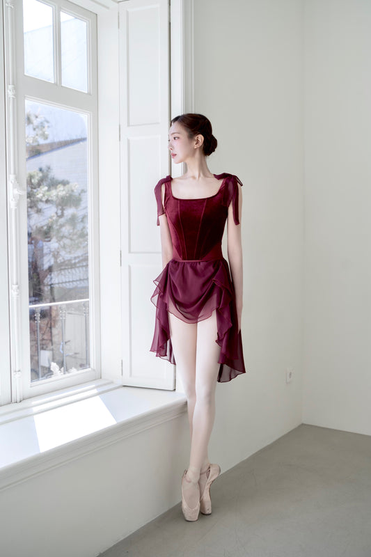 10% OFF Scarlett Skirt [Ode on Tutu]
