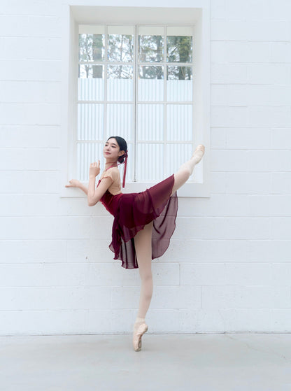 Crimson Skirt [Ode on Tutu]