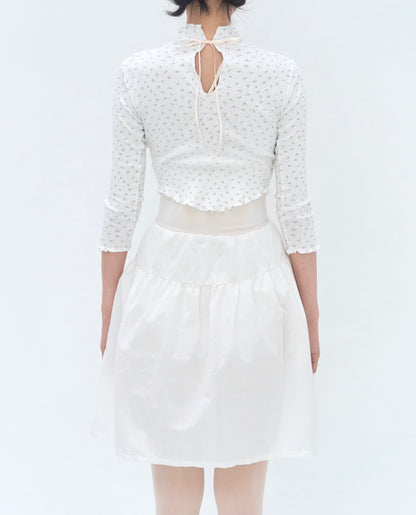 Changing Skirt [Ode on Tutu]