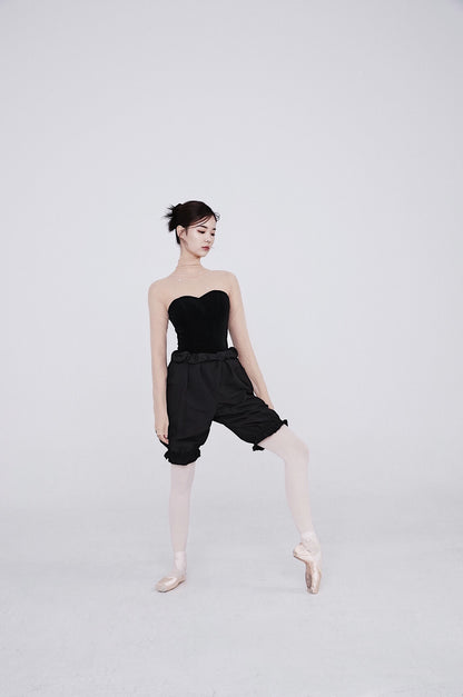 Elizabeth Leotard Black [Ode on Tutu]