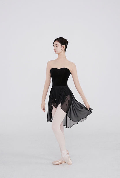Elizabeth Leotard Black [Ode on Tutu]