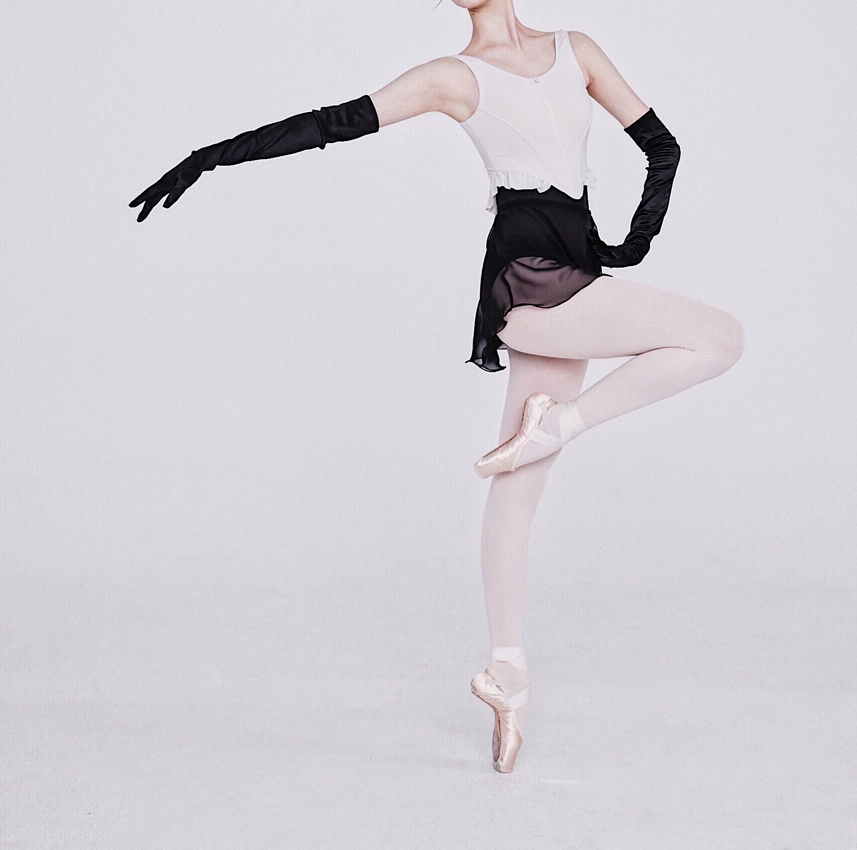 Noir-basic Skirt [Ode on Tutu]