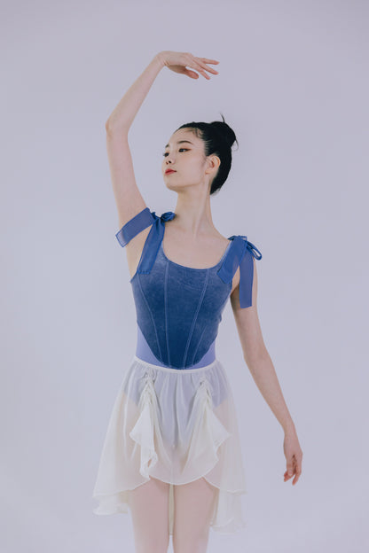 Lauren Leotard [Ode on Tutu]