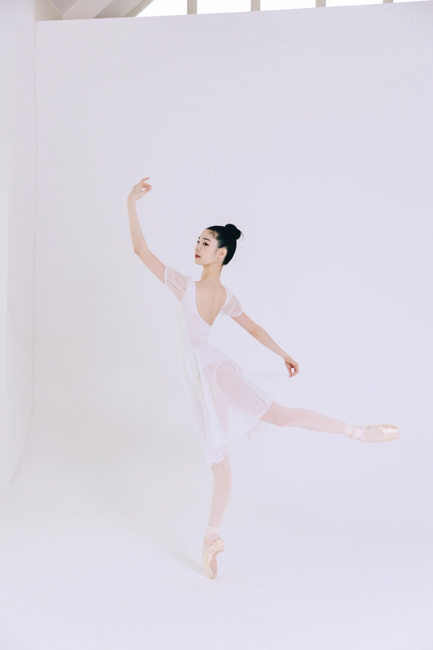 Daphne Leotard White [Ode on Tutu]