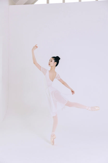 10% OFF Daphne Leotard White [Ode on Tutu]