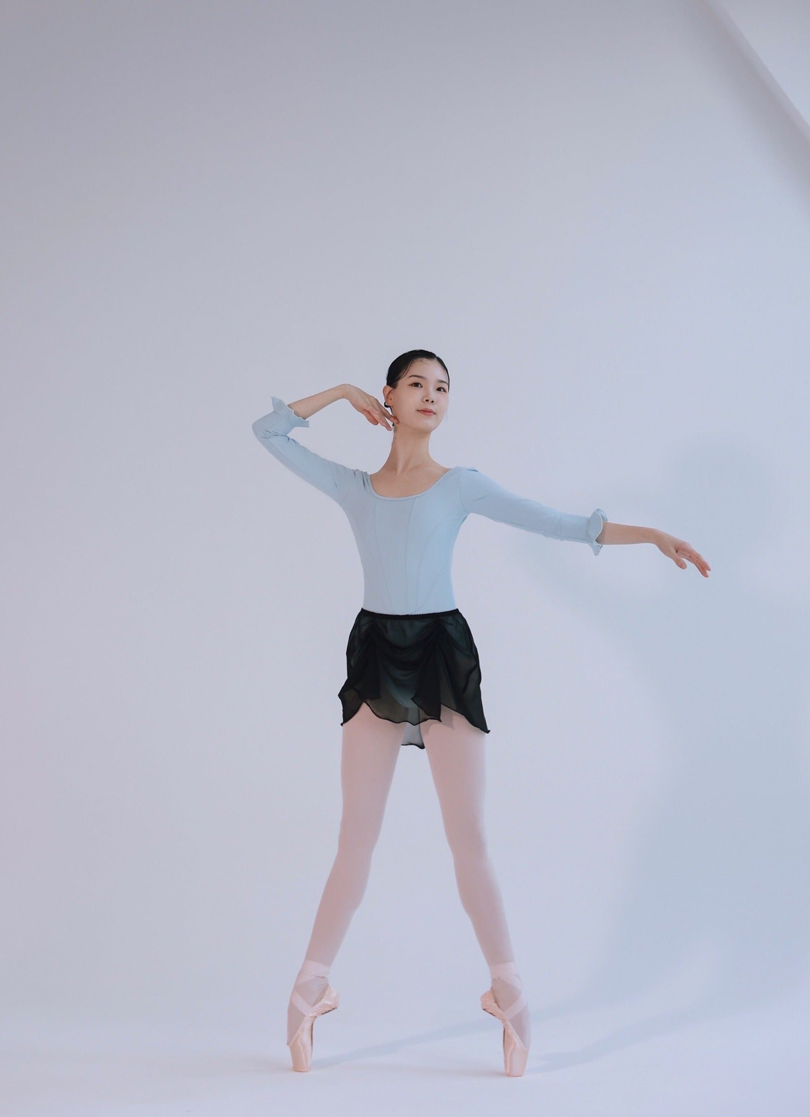 Noir-shirring Skirt [Ode on Tutu]