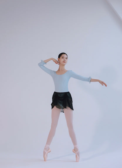 Noir-shirring Skirt [Ode on Tutu]