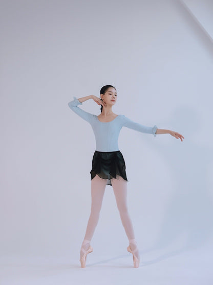 Noir-shirring Skirt [Ode on Tutu]