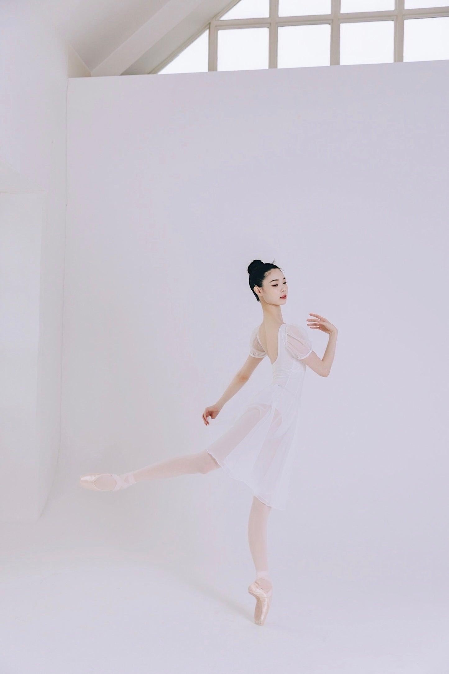 Daphne Leotard White [Ode on Tutu]