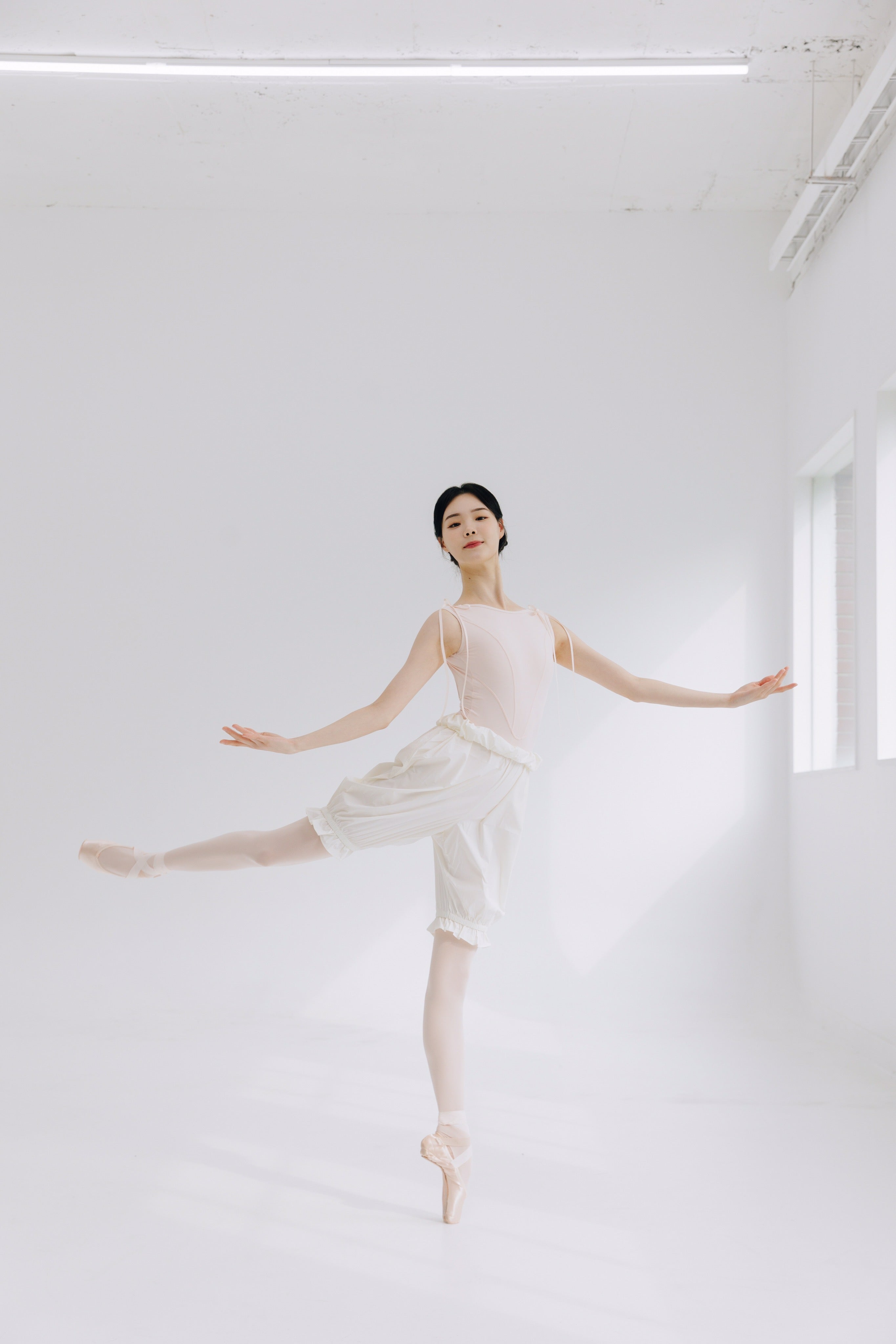 Pointe Shoes Leotard [Ode on Tutu]