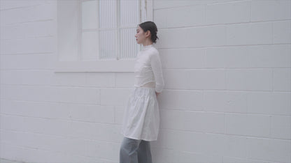 Changing Skirt [Ode on Tutu]